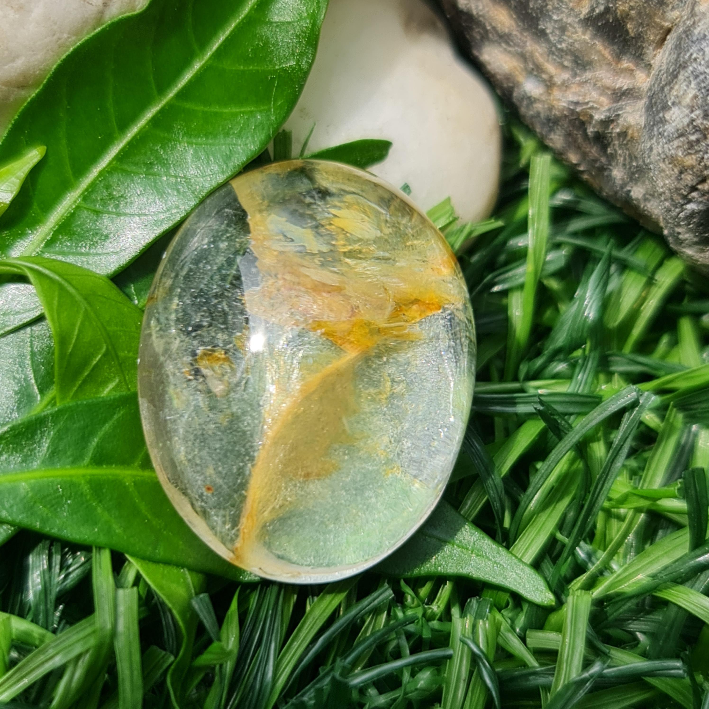 โป่งข่าม ควอตซ์ Rutilated Quartz 31.58 กะรัต Cts. พลอยแท้ อัญมณีมงคลประจําวันเกิด เครื่องประดับพลอย