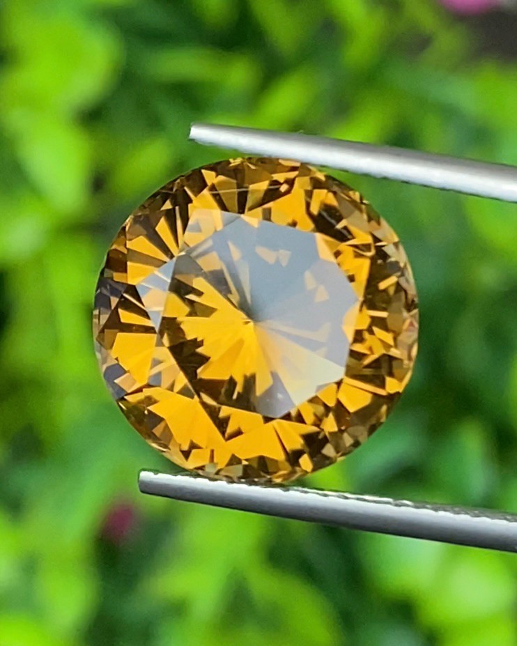 พลอย ซิทริน Citrine 10.22 กะรัต (Cts.) พลอยแท้ อัญมณีมงคลประจําวันเกิด เครื่องประดับพลอย