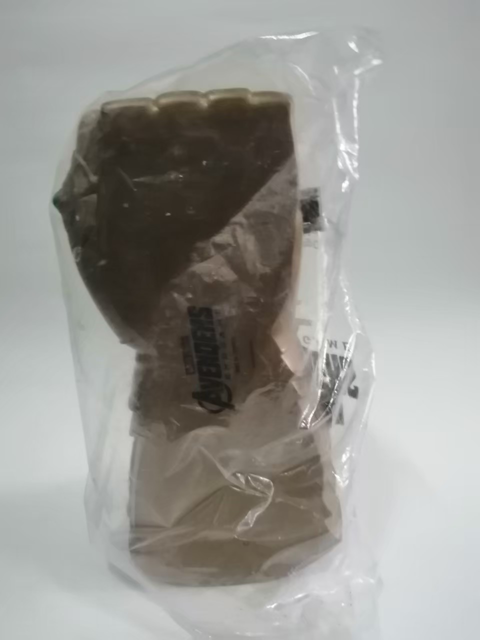 กล่องใส่ของ ชุดไส้กรอกถุงมือ ธานอส ของที่ระลึก ชุดพรีเมี่ยมของเมเจอร์ จากภาพยนตร์ THE AVENGER : END GAMES ของใหม่ ไม่มีตำหนิ ยังไม่ได้แกะแพค