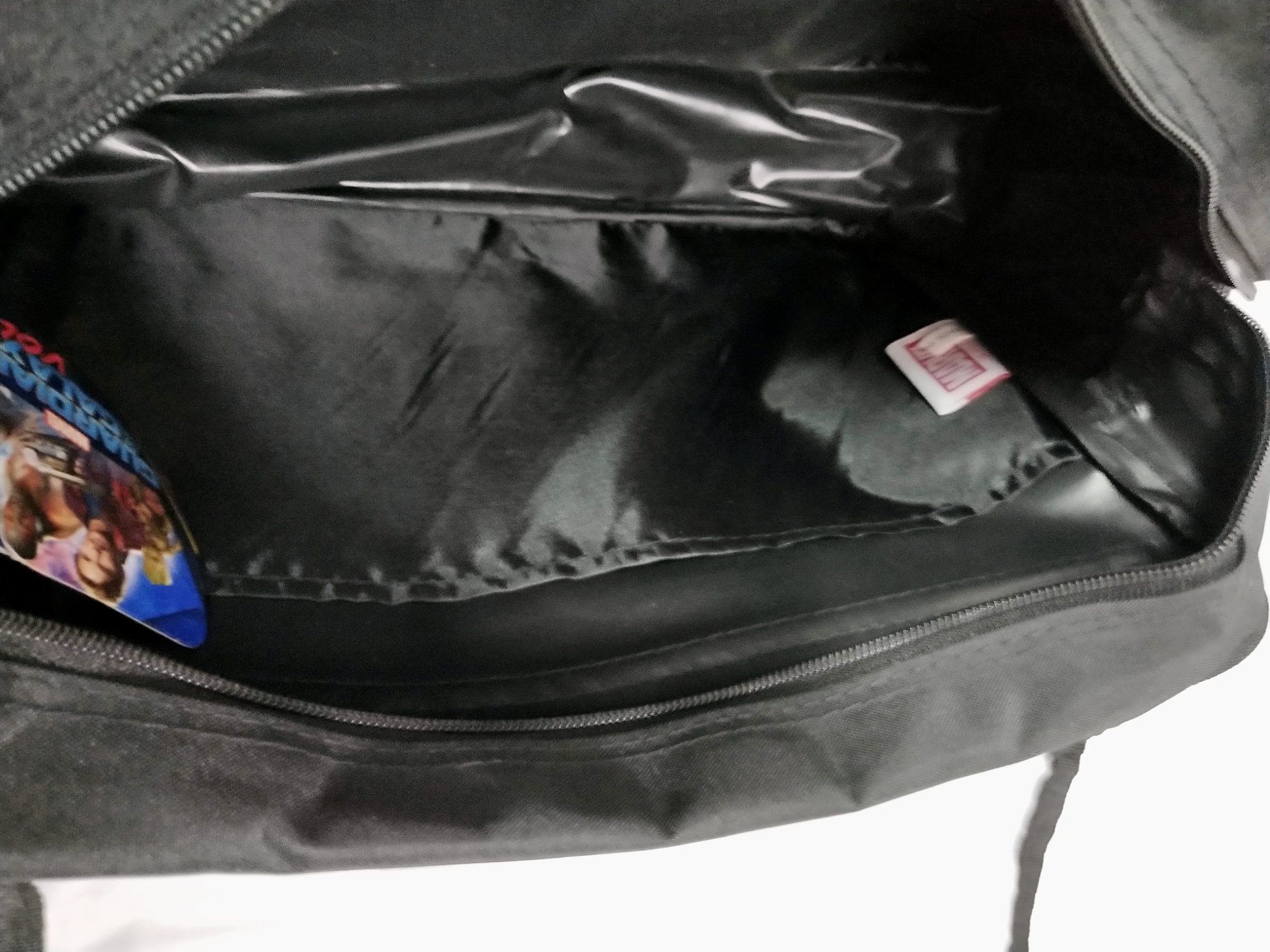 กระเป๋าแบบสะพายข้าง ลาย ร๊อกเก็ต แร็คคูน จากหนังฮีโร่มาเวล การ์เดียนออฟเดอะแกแล็กซี่ Guardian of the Galaxy ,Rocket ขนาด 10"*12 ของแท้ ใหม่มีป้าย