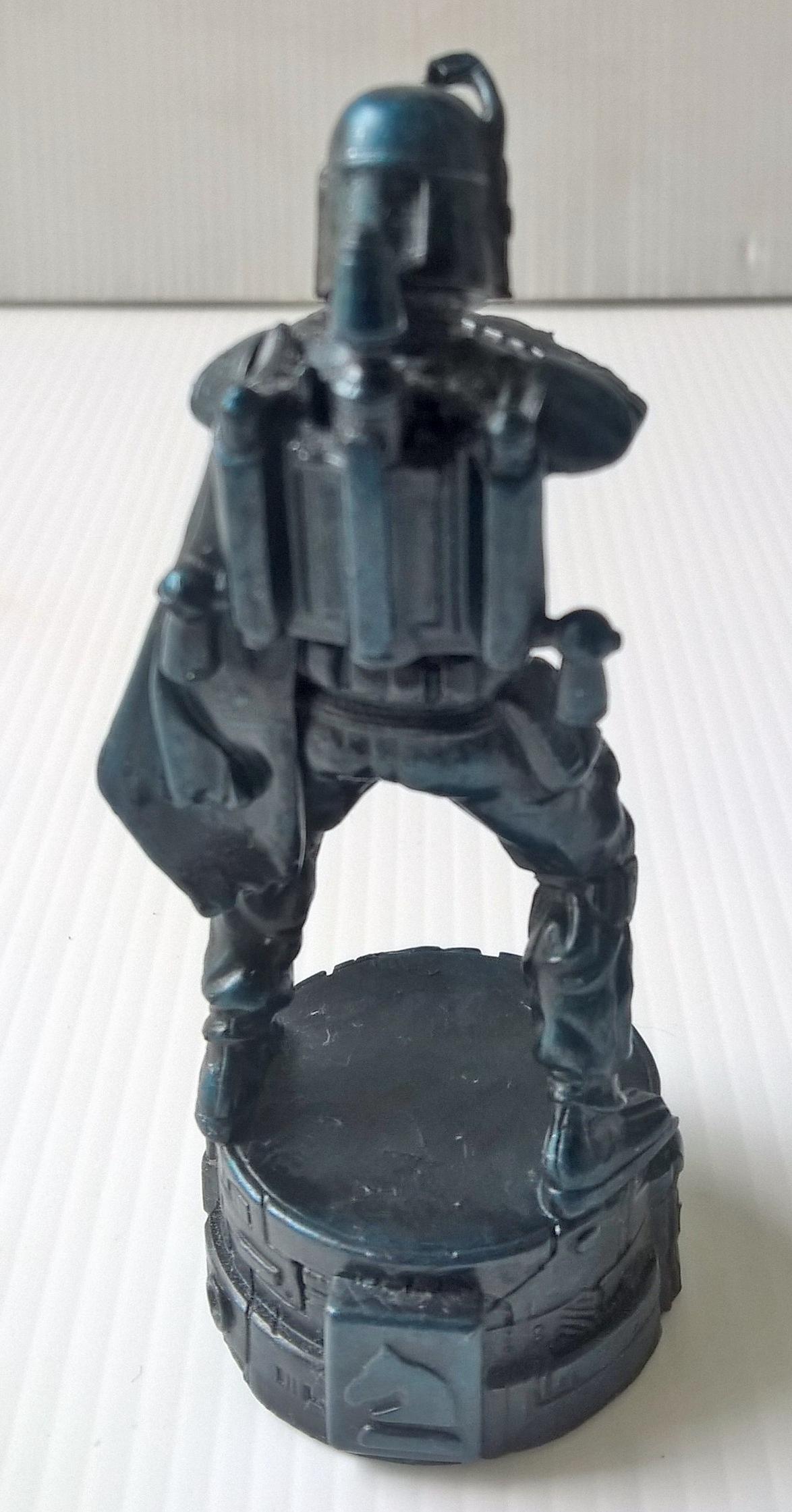 หมากรุกสตาร์วอส์ โบบาเฟ็ต (Boba Fett) ทำสีโลหะ สูงประมาณ 9.5ซม.จากภาพยนต์เรื่อง สตาร์ วอส์ (Star Wars)