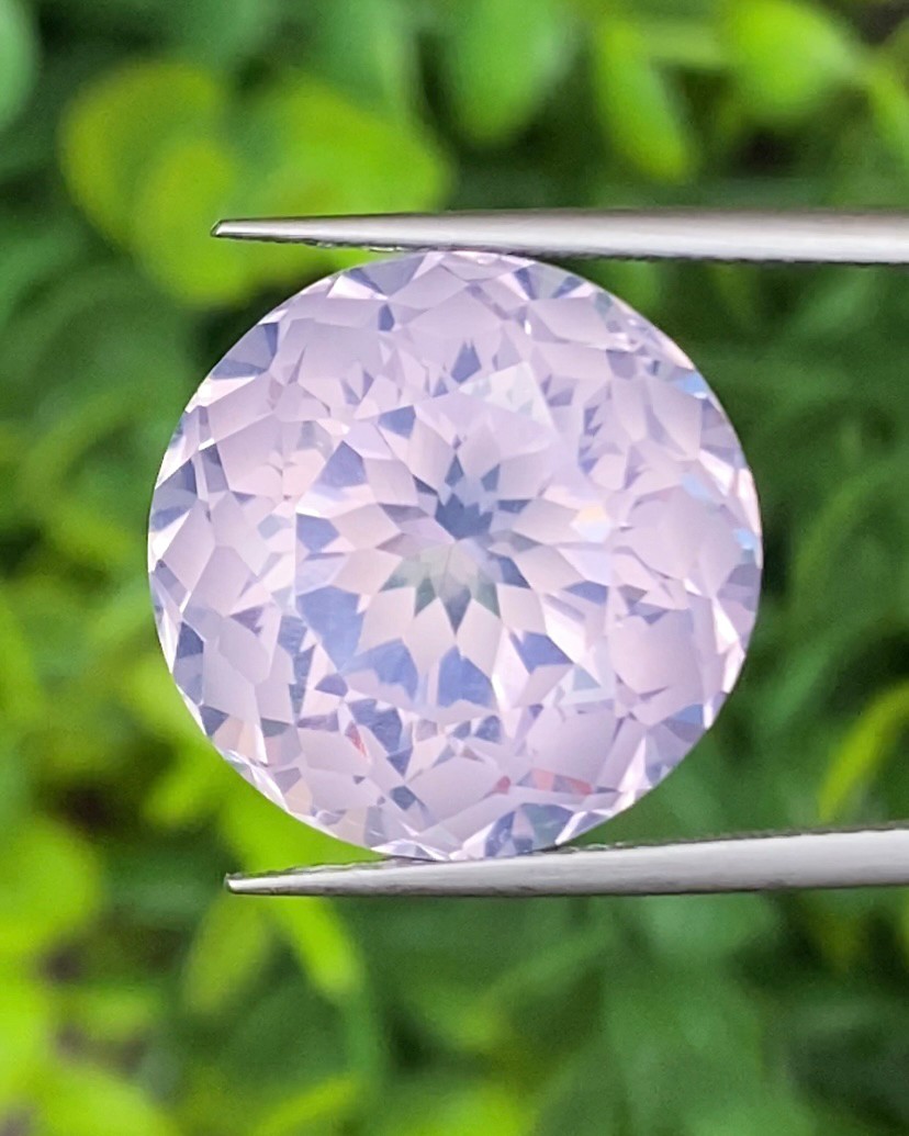 พลอย ลาเวนเดอร์ ควอตซ์ Lavender Quartz 18.86 กะรัต (Cts.) พลอยแท้ อัญมณีมงคลประจําวันเกิด เครื่องประดับพลอย