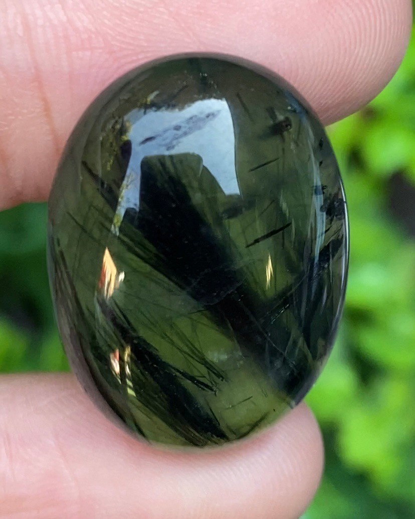 ไหมดำ พรีไนท์ Prehnite with Black tourmaline 30.0 กะรัต Cts. พลอยแท้ อัญมณีมงคลประจําวันเกิด เครื่องประดับพลอย