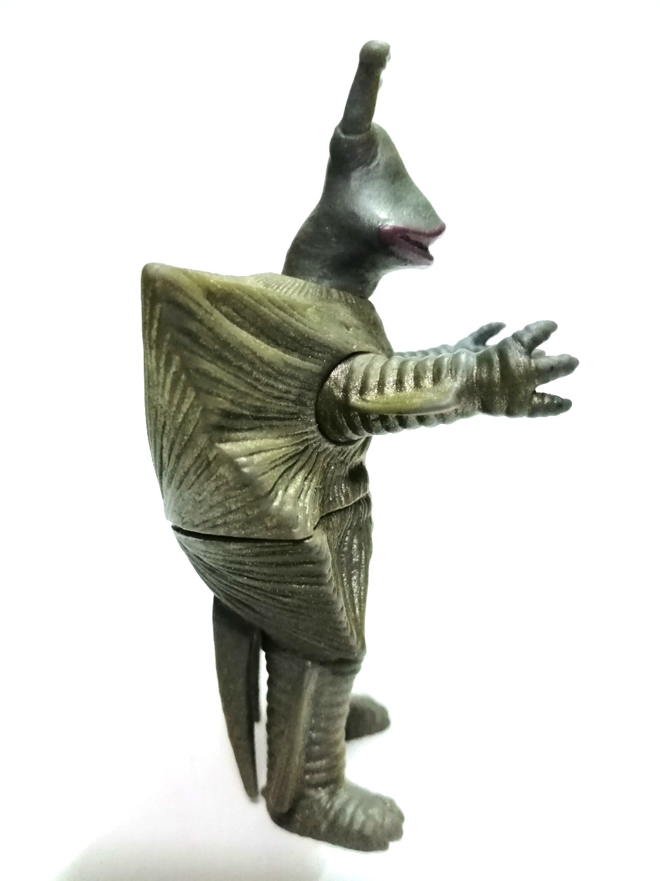 ซอฟสัตว์ประหลาด แกนเดอร์ จาก อุลตร้าเซเว่น ขนาด 4 นิ้ว bandai china 2007 สภาพดี Soft 4" Monster Grande from Ultra Seven