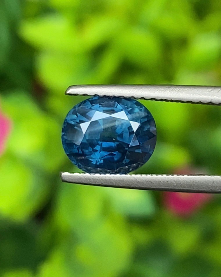 พลอย ไพลิน Blue Sapphire 2.34 กะรัต (Cts.) พลอยแท้ อัญมณีมงคลประจําวันเกิด เครื่องประดับพลอย