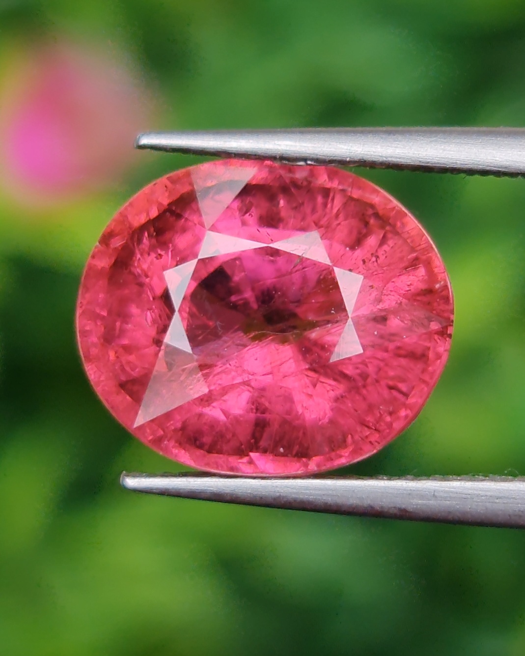 พลอย ชมพู พิ้งค์ ทัวร์มารีน (Pink Tourmaline) 4.87 กะรัต (Cts.) อัญมณีมงคลประจําวันเกิด เครื่องประดับพลอย