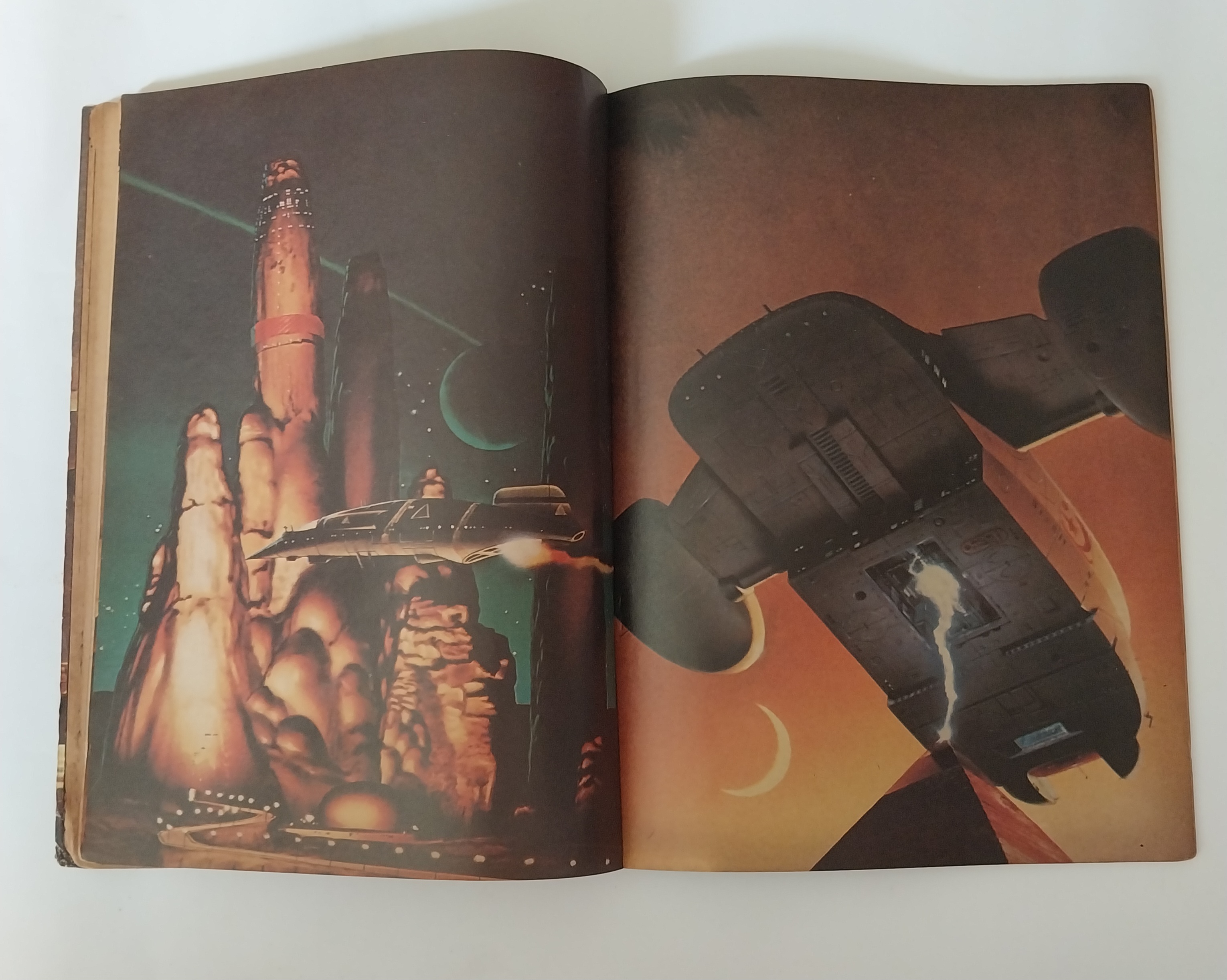 มีหลายภาพ, นิตยสารเก่าโนวา Nova ฉบับที่ 8 ตุลาคม 2525