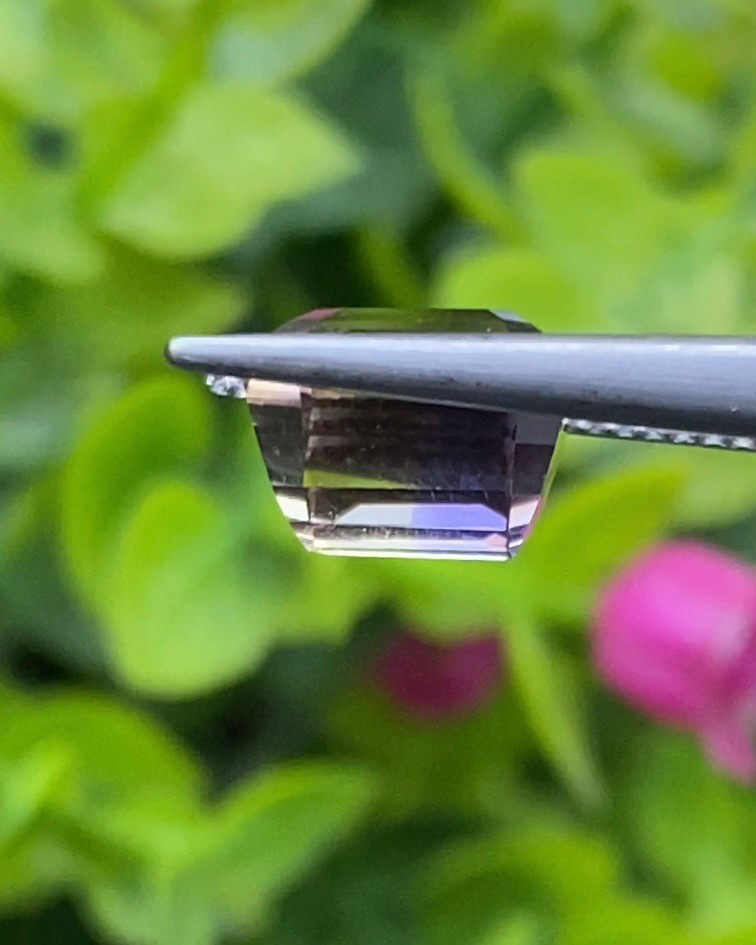 พลอย อเมทริน Natural Ametrine 3.98 กะรัต (Cts.) พลอยแท้ อัญมณีมงคลประจําวันเกิด เครื่องประดับพลอย