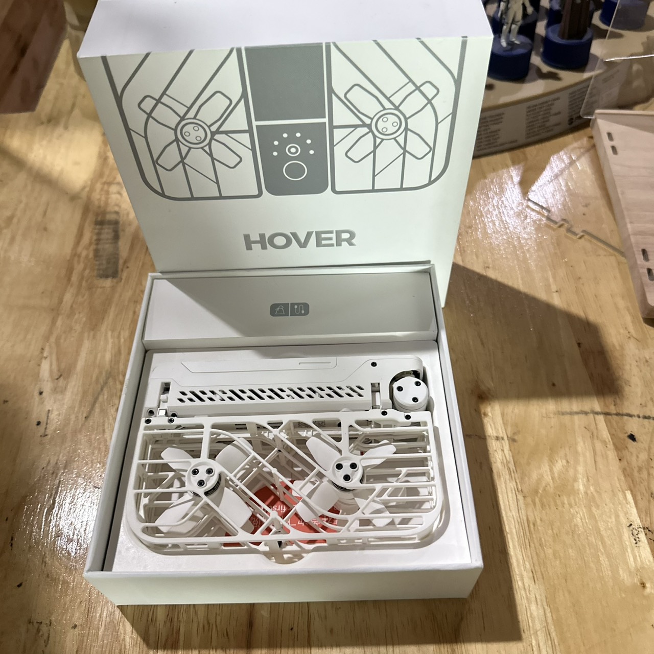 Drone HOVER Air X1 Pocket-Sized Self-Flying Camera