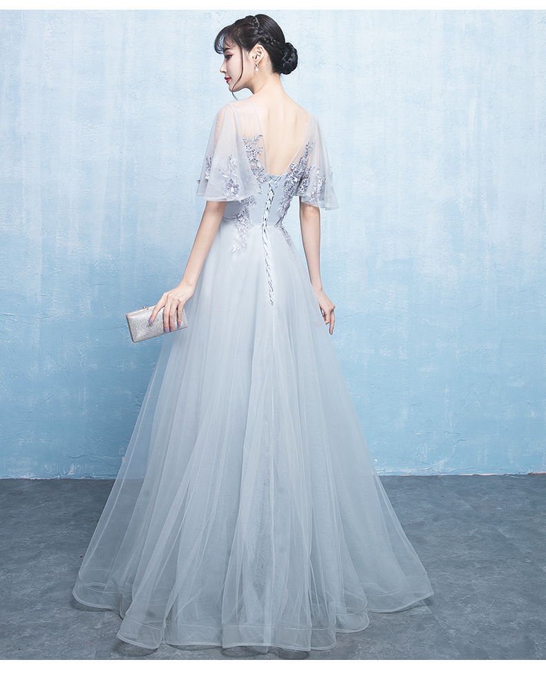 Pre-order ชุดราตรียาวสีเทาแต่งลูกไม้ช่วงอกกระโปรงตาข่ายเชือกผูกหลัง