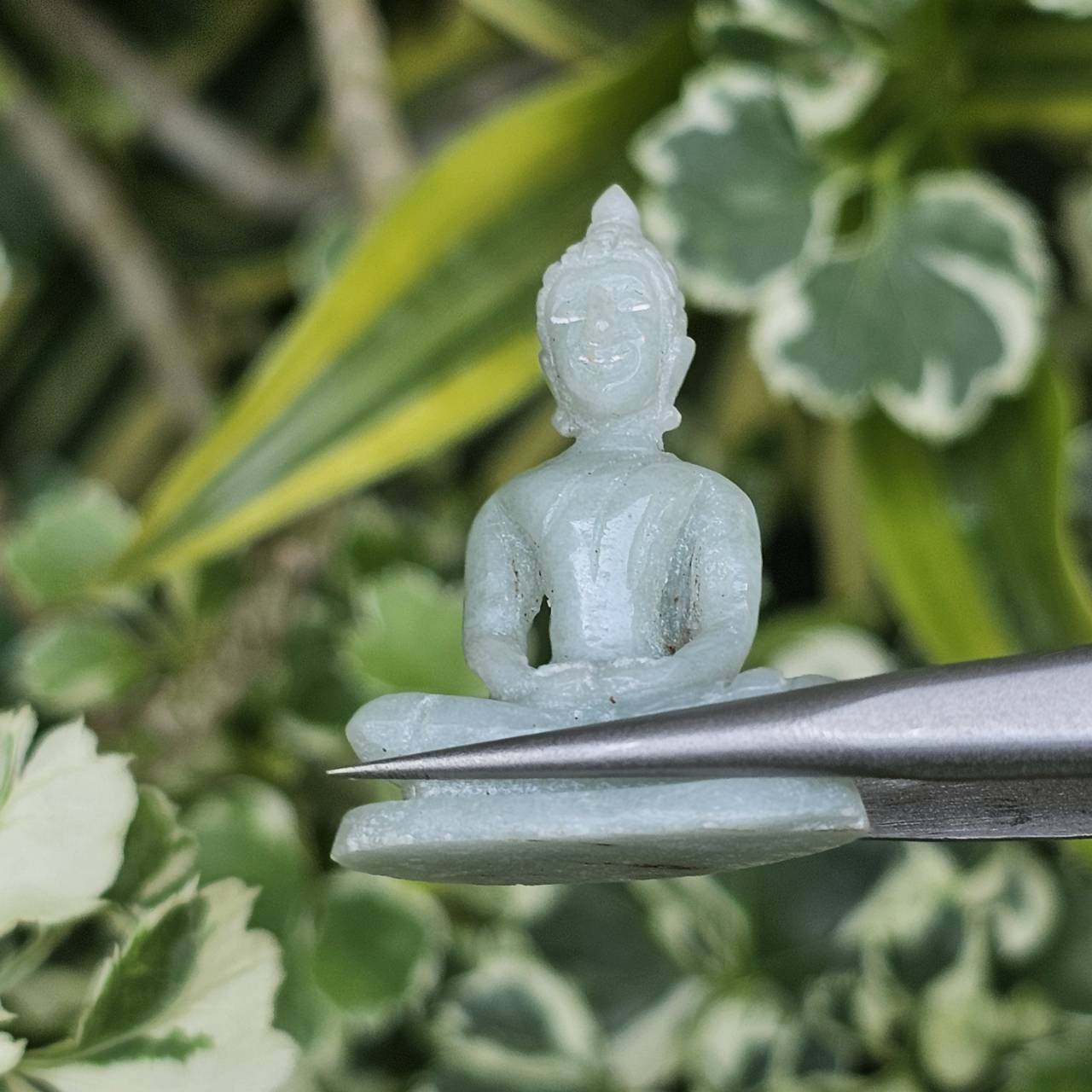 หยก แกะสลัก รูป พระ (Burmese jadeite) 28.45 กะรัต (cts.) หยก พม่า แท้