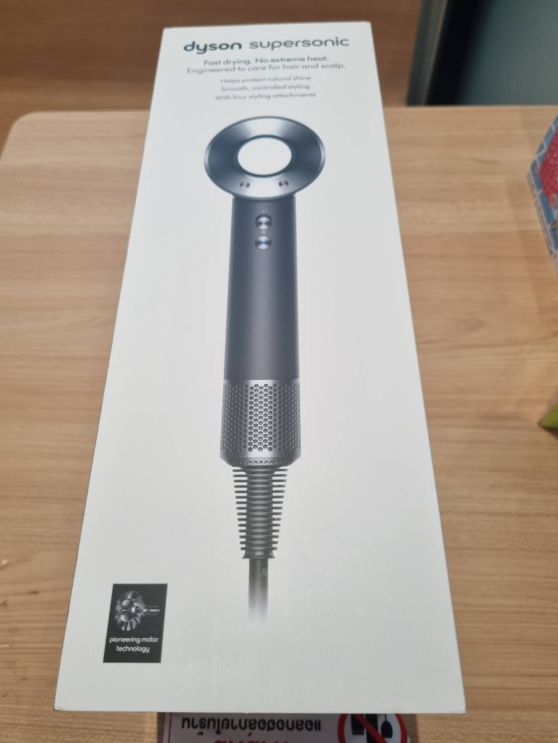 เครื่องเป่าผม Dyson Supersonic™ HD15 ใหม่ไม่แกะซีน
