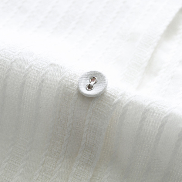 เสื้อเชิ้ตคอจีน แขนยาวมีสแนป ปักลายที่อก (12209LM)