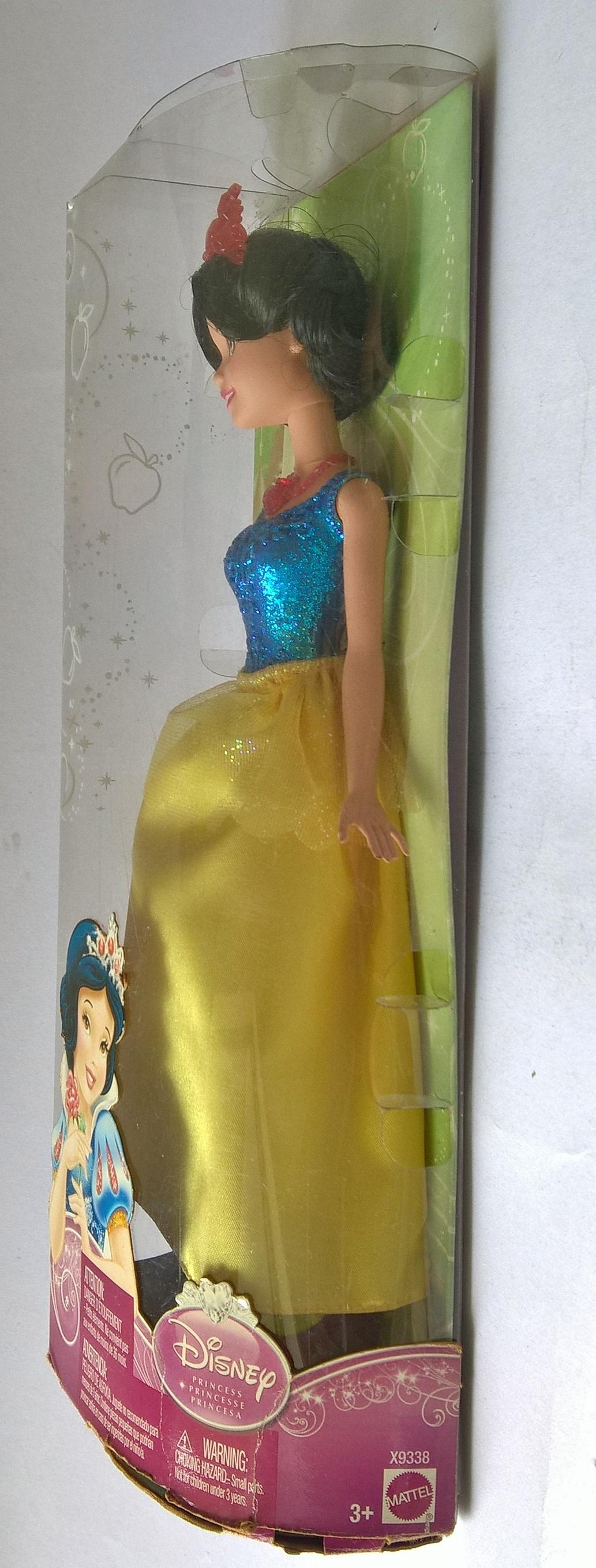 ตุ๊กตาเจ้าหญิงดิสนีย์ สโนว์ไวท์-Disney Princess, Snow White งาน Mattel X9338 วันเดือนปีที่ผลิตตามสต๊กเกอร์ สคบ 9.07.2556