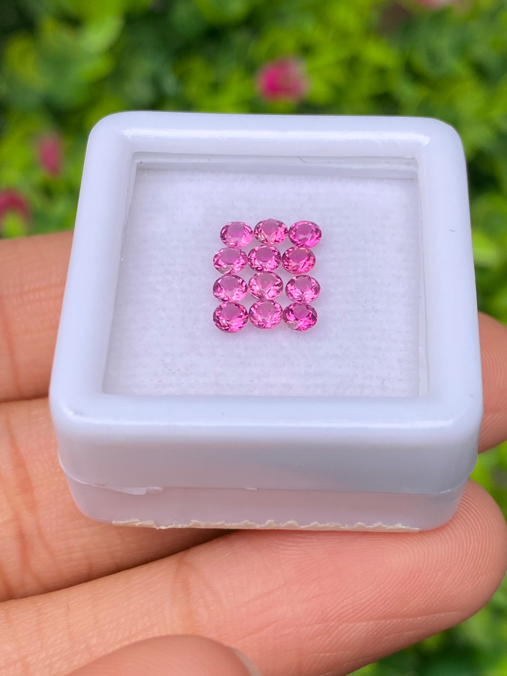 พลอย ทัวร์มาลีน Tourmaline 0.91 กะรัต (Cts.) 12 เม็ด พลอยแท้ อัญมณีมงคลประจําวันเกิด เครื่องประดับพลอย