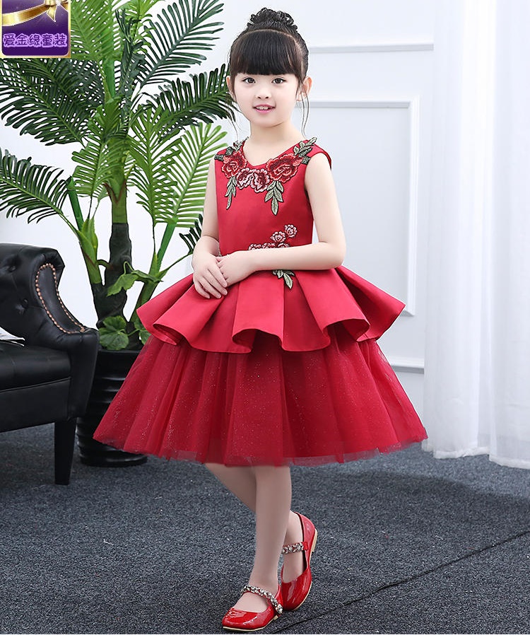 Pre-order ชุดราตรีสั้น ชุดออกงาน สีแดง แขนกุด แต่งระบายเป็นชั้น ๆ ซิปหลัง