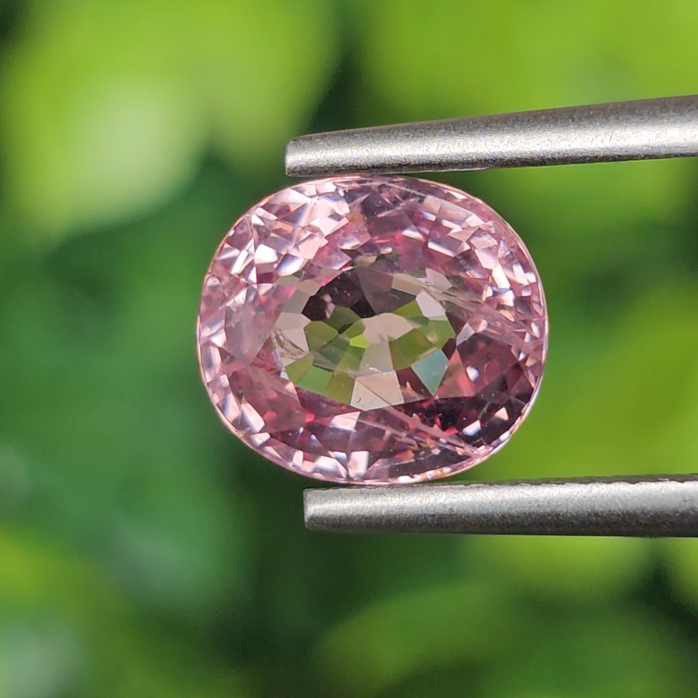 พลอย สปิเนล (Spinel) 3.10 กะรัต (Cts.) พลอยแท้ อัญมณีมงคลประจําวันเกิด เครื่องประดับพลอย