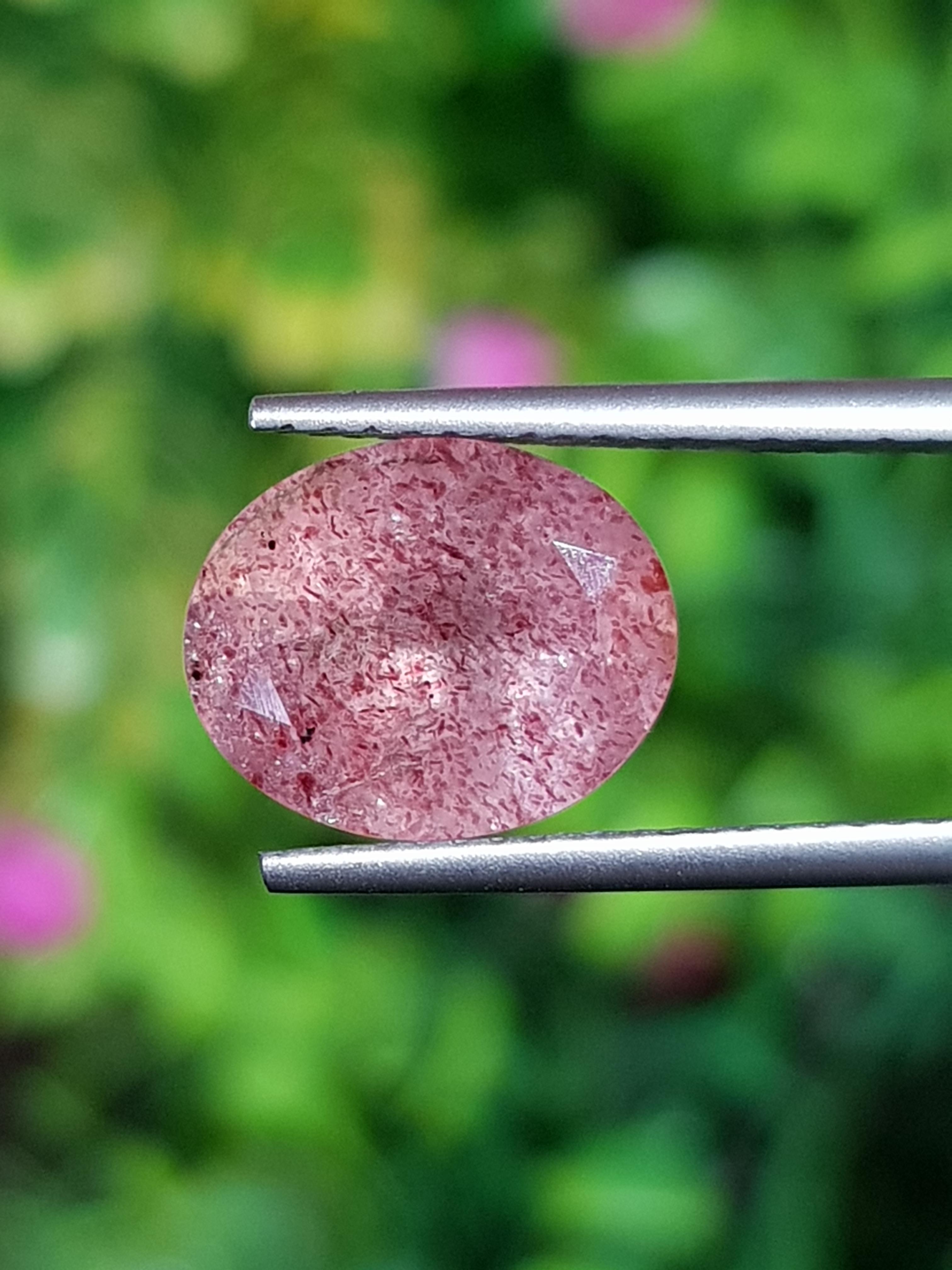 พลอย สตอเบอรี่ ควอตซ์ Strawberry Quartz 3.60 กะรัต (Cts.) พลอยแท้ อัญมณีมงคลประจําวันเกิด เครื่องประดับพลอย