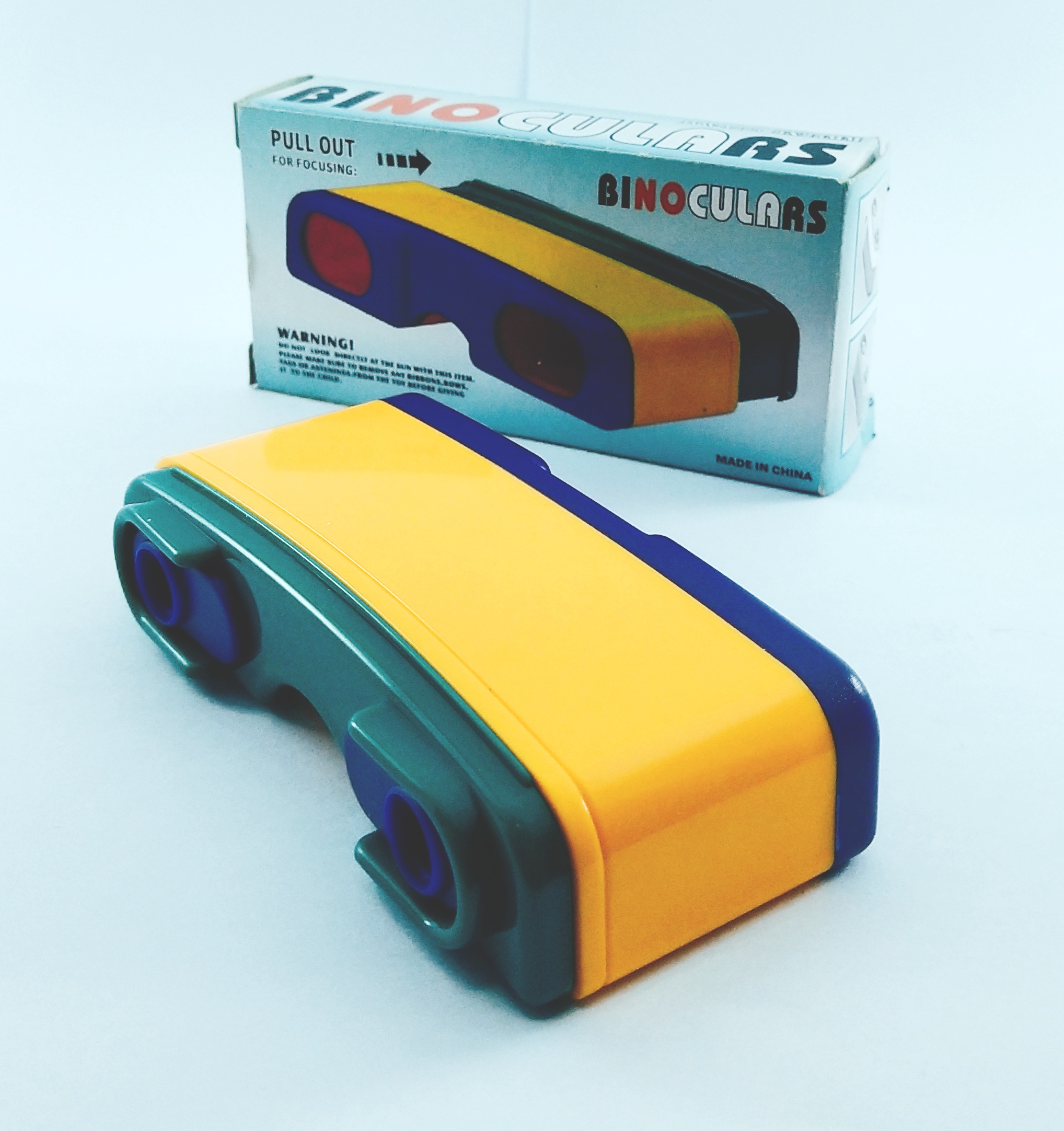 ของสะสม กล้องส่องทางไกลสีน้ำเงิน เหลือง เขียว ตามภาพ สำหรับการโฟกัส รุ่น Pull Out Binoculars for focusing