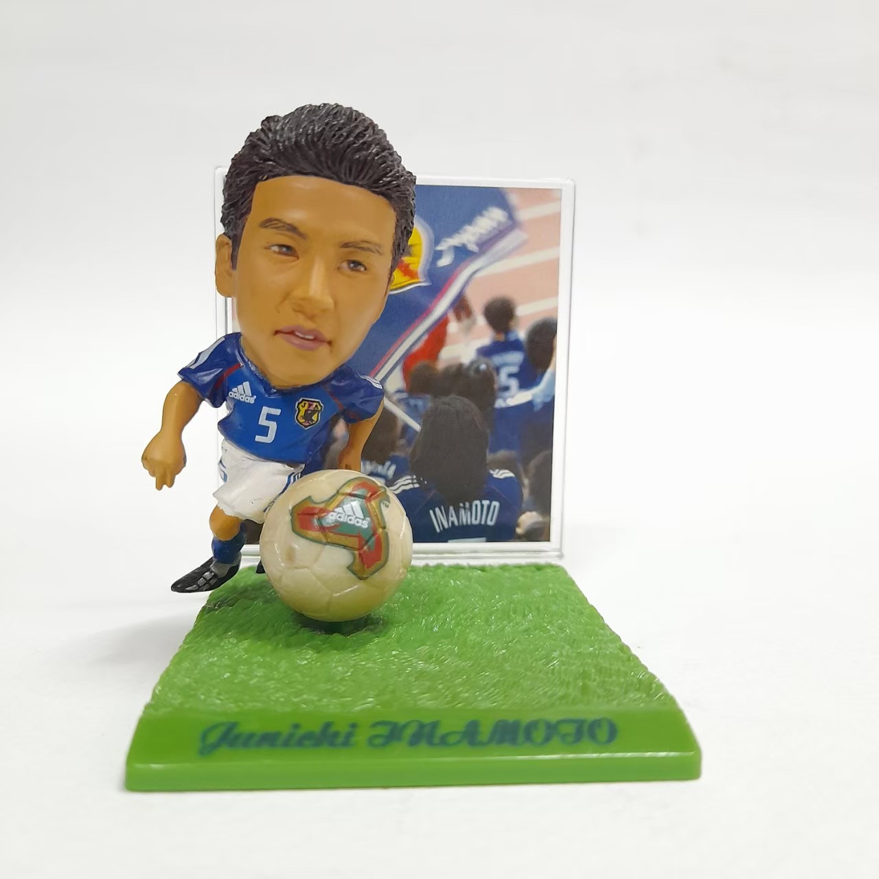 ฟิกเกอร์ นักบอล ทีมญี่ปุ่น junichi inamoto(ผมดำ) ขนาดตามรูป มีฐาน มีฉาก มือสอง สภาพดีมีรอยบ้าง