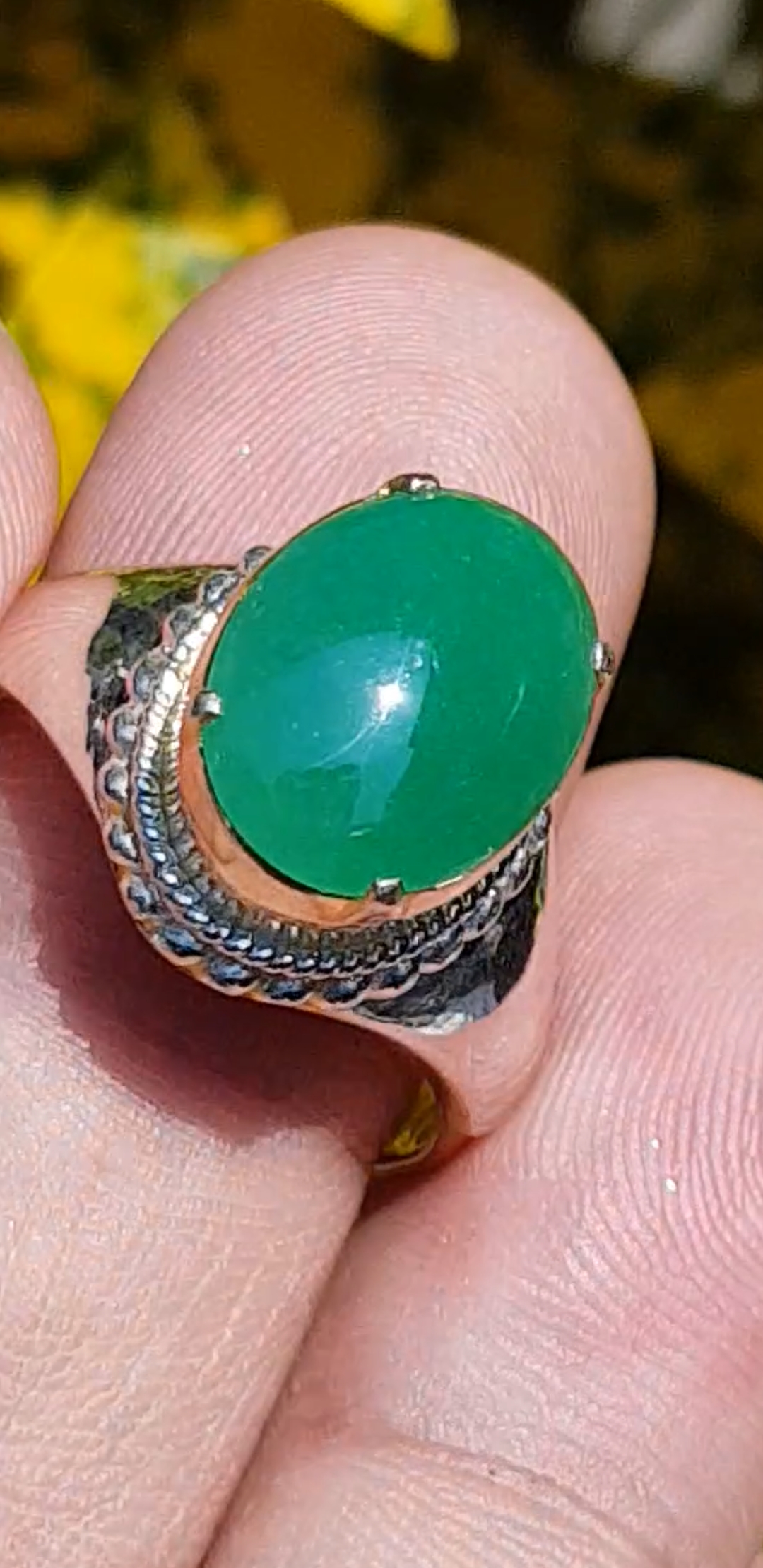 หยก พม่า แท้ Jade แหวนหยก 翡翠戒指 (Jadeite ring) 2.59 กะรัต (Cts.) ดิบ ไม่ผ่านการปรับปรุง (Type A) พม่า (Myanmar)