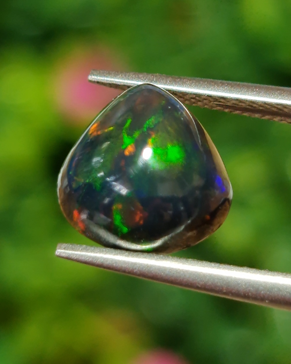 พลอย แบล็ก โอปอล Black Opal 2.54 กะรัต (Cts.) พลอยแท้ อัญมณีมงคลประจําวันเกิด เครื่องประดับพลอย