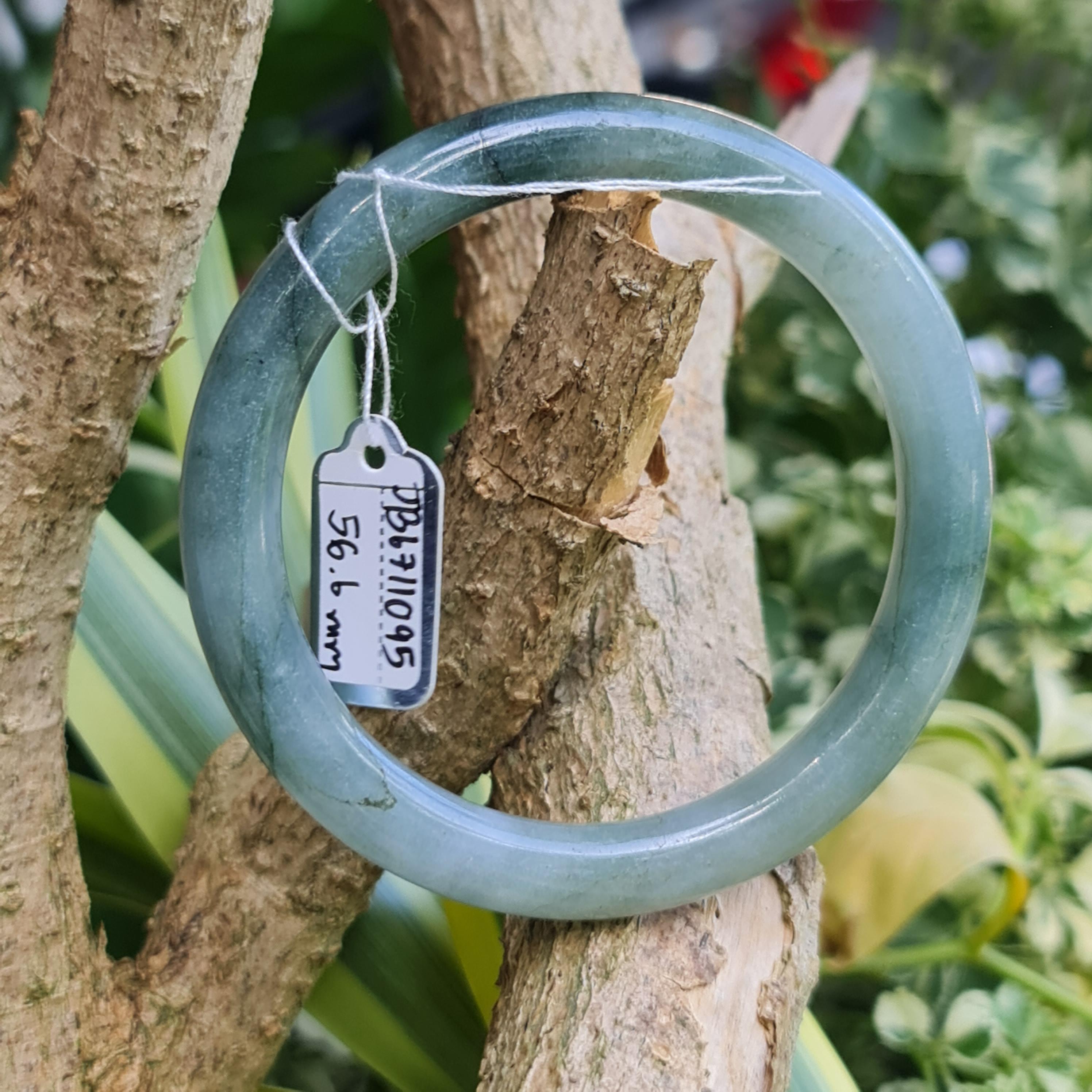 JB6711095 หยก พม่า แท้ Jade กำไลหยก 56.6 มม. (Jadeite bracelet) พม่า (Myanmar)