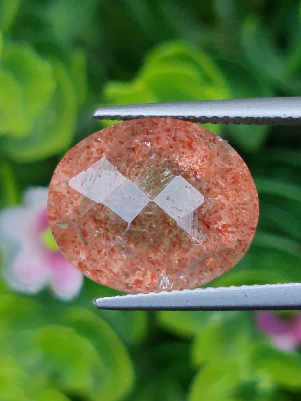 พลอย สตอเบอรี่ ควอตซ์ Strawberry Quartz 13.33 กะรัต (Cts.) พลอยแท้ อัญมณีมงคลประจําวันเกิด เครื่องประดับพลอย