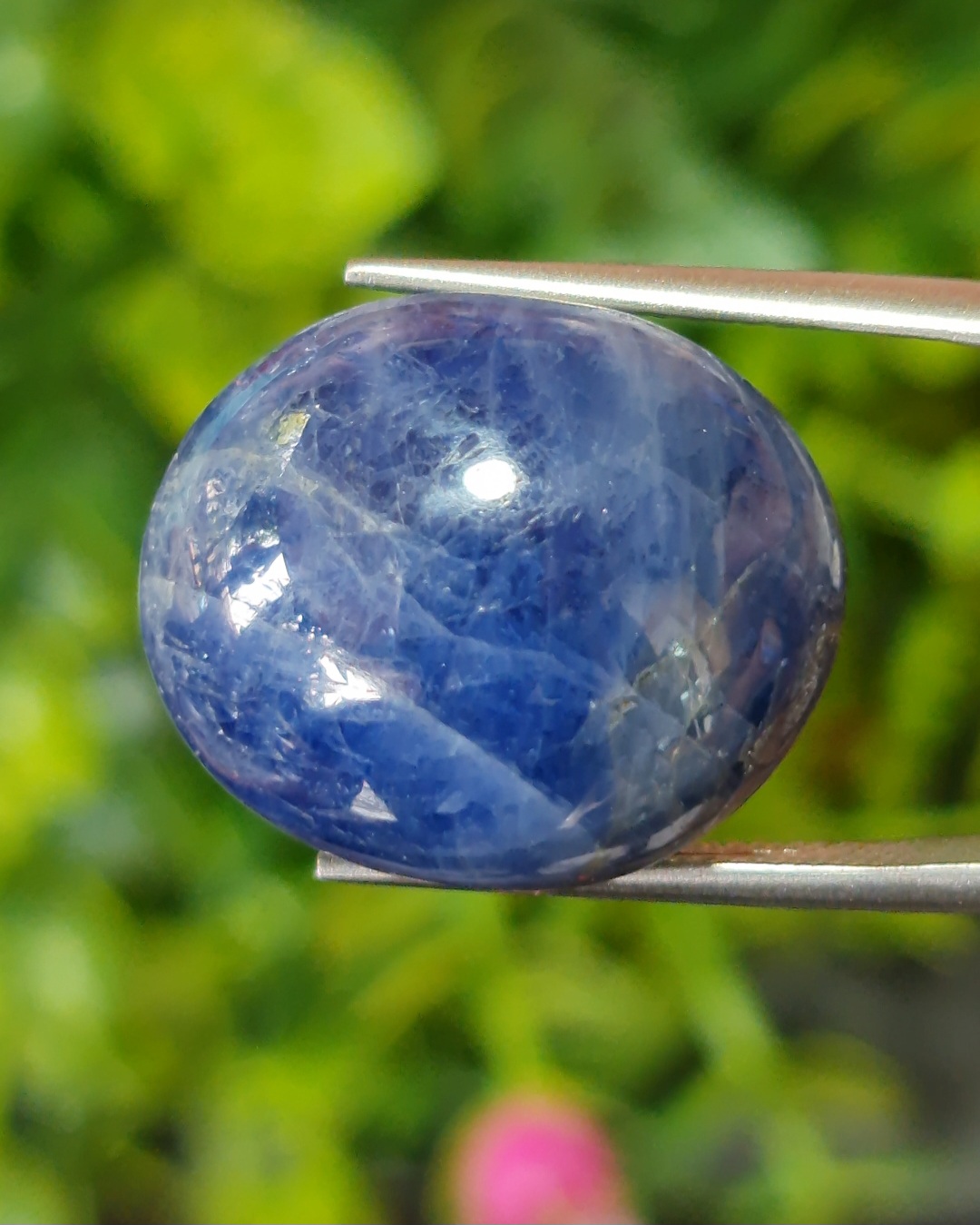 พลอย ไพลิน Blue Sapphire 42.12 กะรัต (Cts.) ดิบ (Unheated) พลอยแท้ อัญมณีมงคลประจําวันเกิด เครื่องประดับพลอย