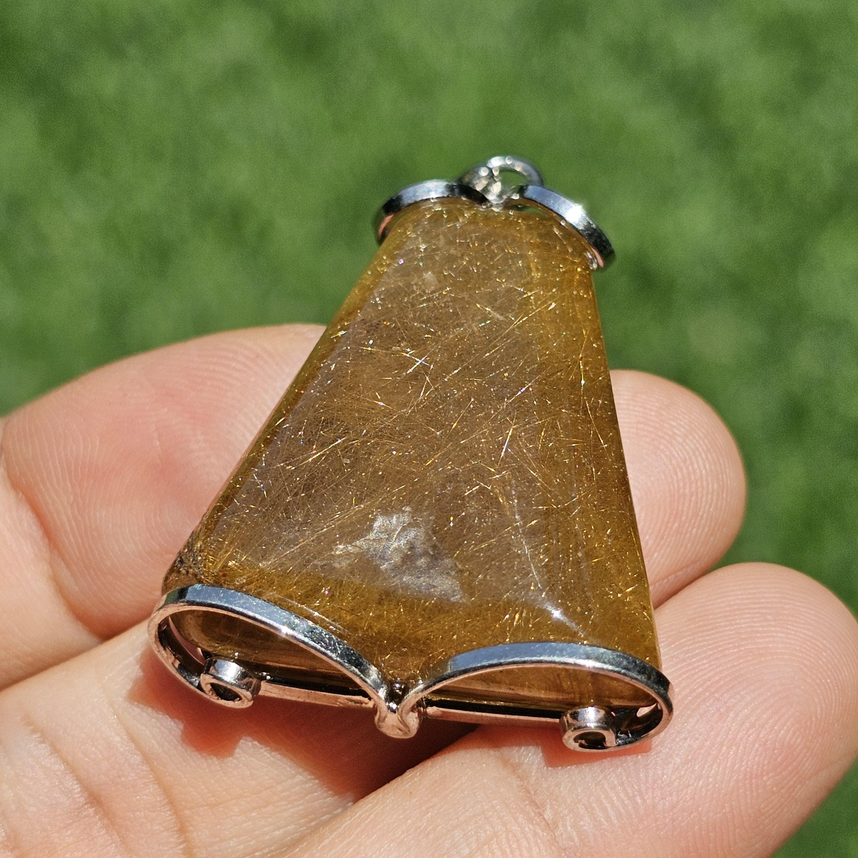 จี้ไหมทอง (Golden Rutilated Quartz) 74.25 กะรัต Cts. พลอยแท้ อัญมณีมงคลประจําวันเกิด เครื่องประดับพลอย