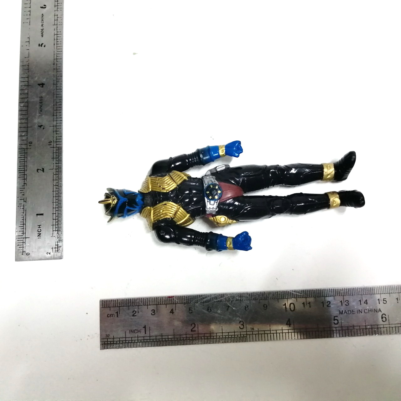 ซอฟ 5 นิ้ว ไรเดอร์อิบูกิ ขนาดตามรูป สภาพดี มีรอยบ้าง