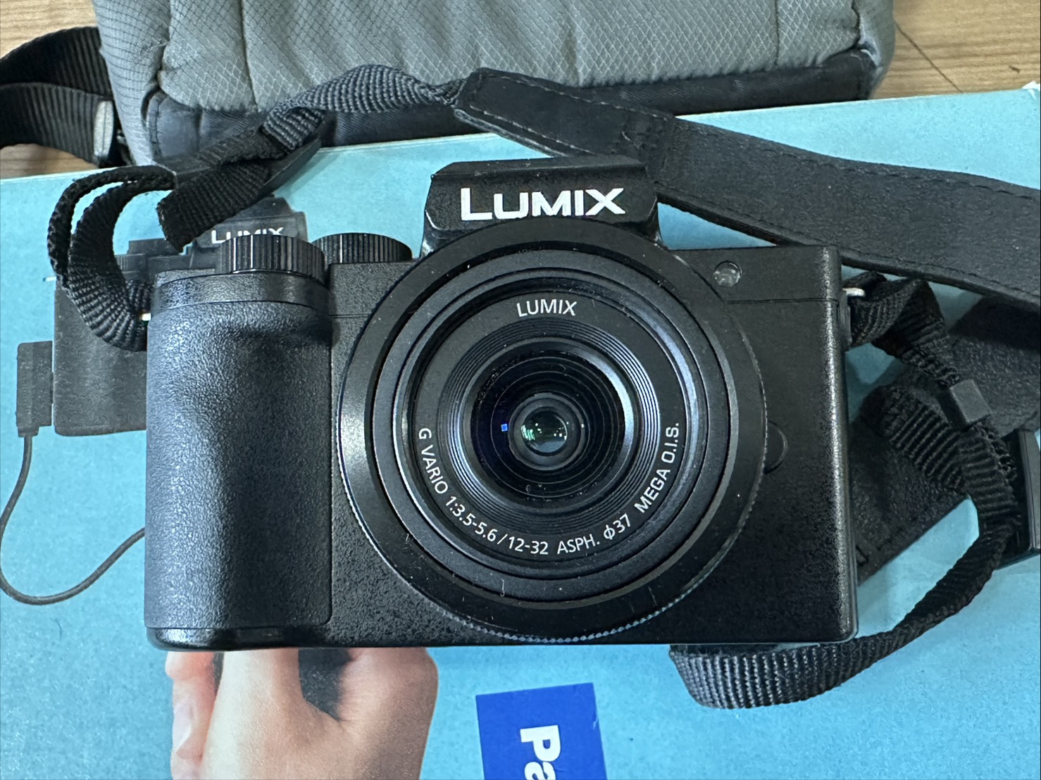 Camera Lumix DC-G100 + ขาตั้ง + กระเป๋า