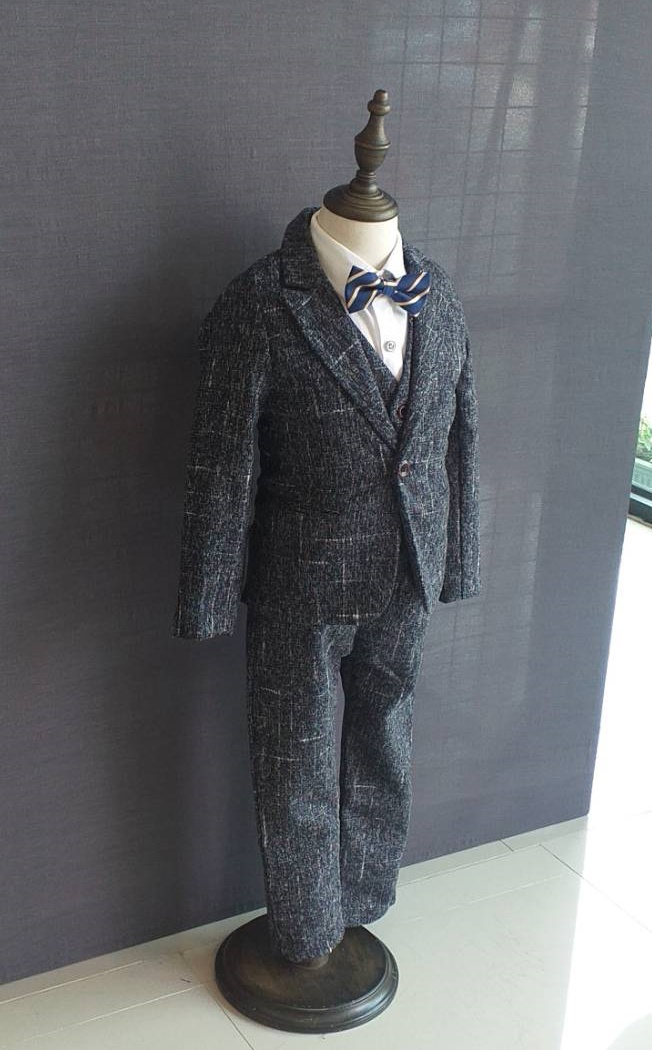 เช่า ชุดสูทเด็กชาย สีเทาดำ กระดุมเดียว ทรงคลาสสิก