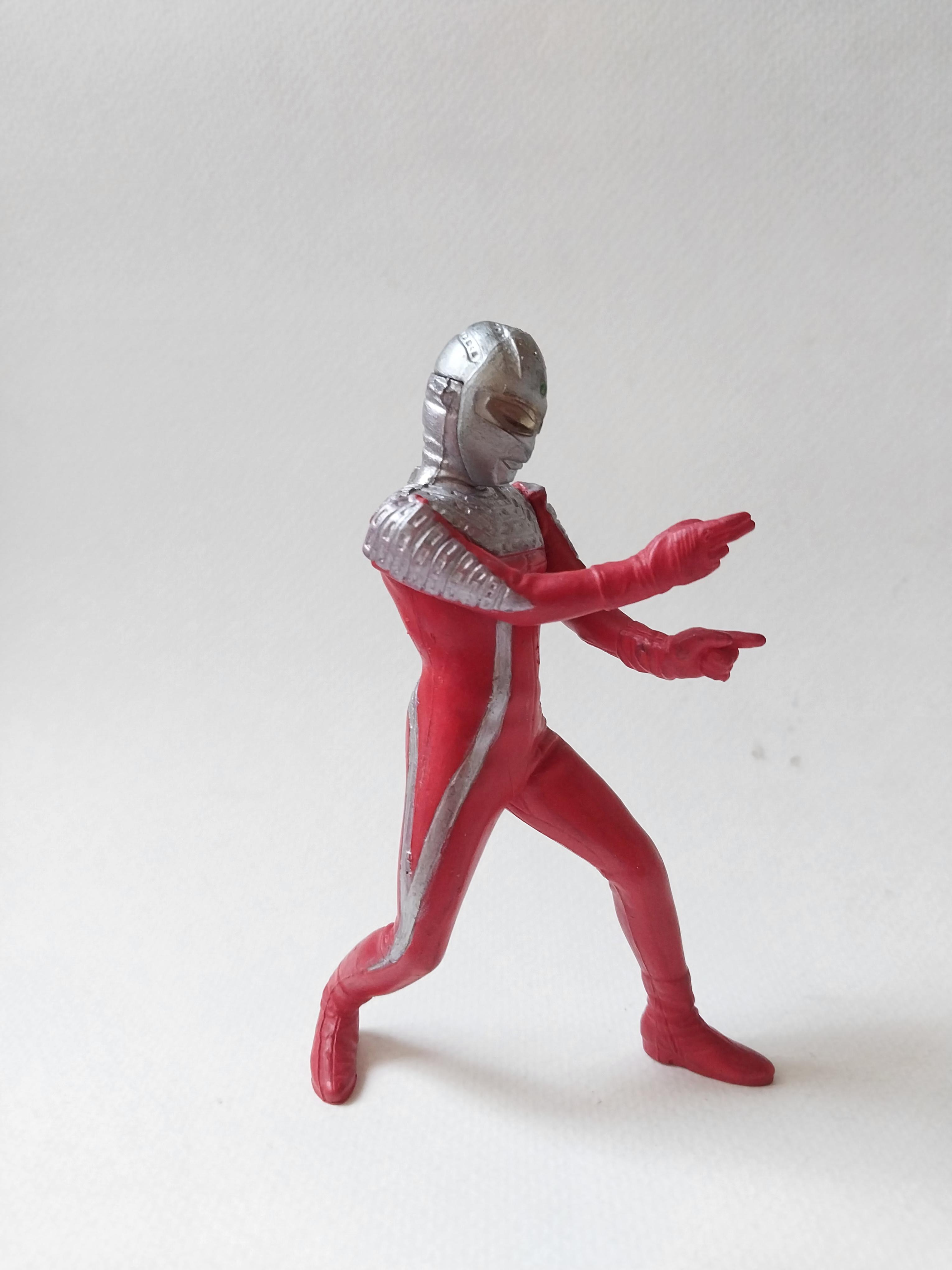 ของสะสม แคนดี้ทอย อุลตร้าเซเว่น **ไม่มีไอซ์สลักเกอร์บนหัวตามภาพ_มือ2