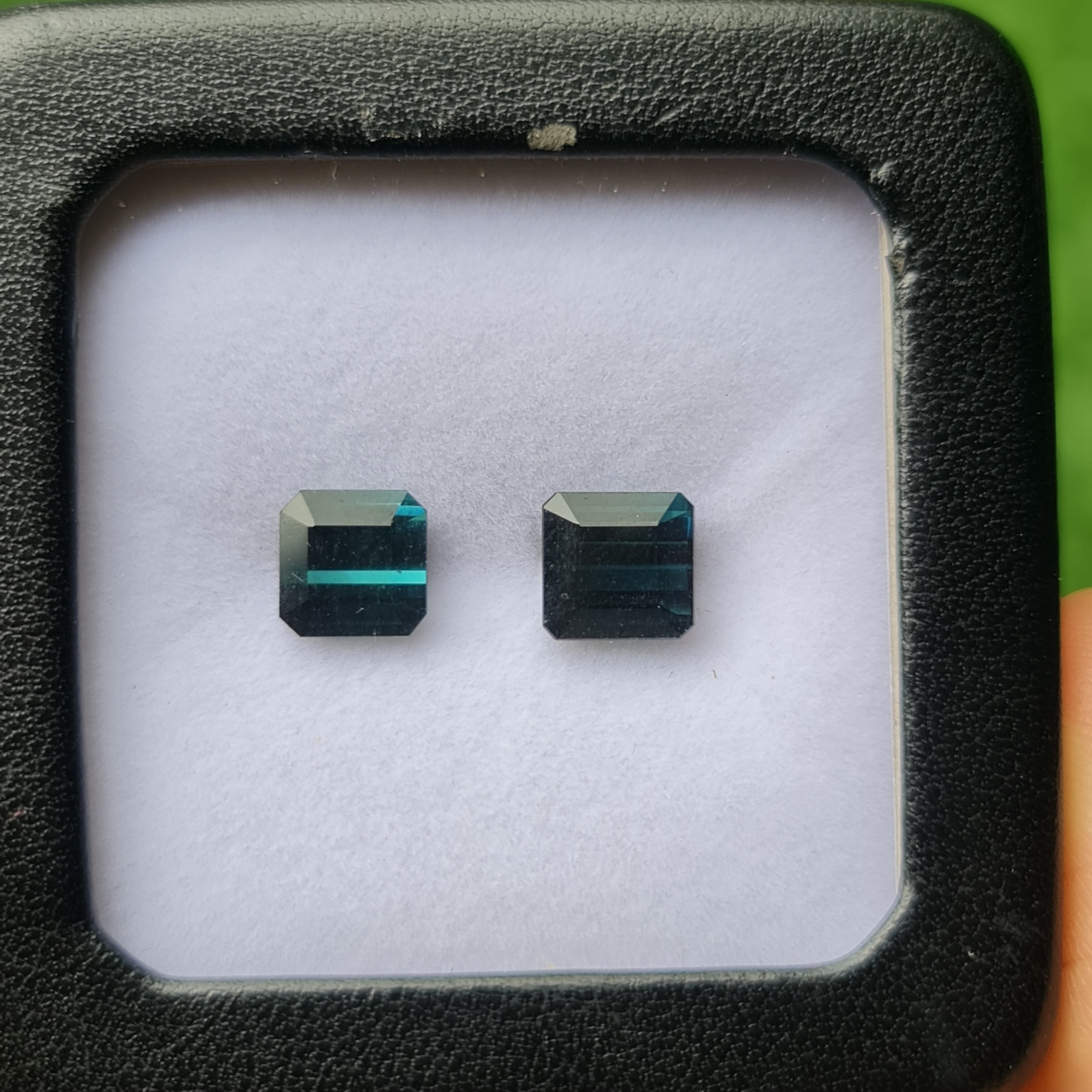 พลอย ลากูน ทัวร์มาลีน (Ragoon Tourmaline) 4.70 กะรัต (Cts.) 2 เม็ด พลอยแท้ อัญมณีมงคลประจําวันเกิด เครื่องประดับพลอย