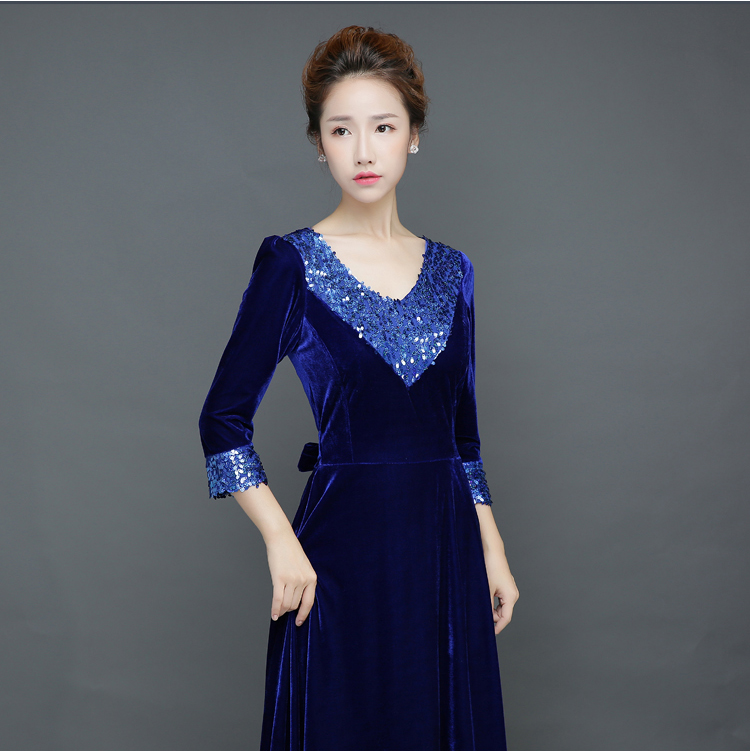 Pro-order ชุดราตรียาว แขนยาว คอวี ผ้ากำมะหยี่ แต่งเลื่อม ซิปหลัง ไซส์ใหญ่ XS-4XL