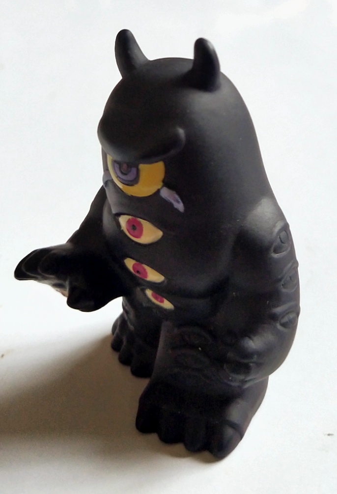 ของเล่นของสะสม สัตว์ประหลาดร้อยตา ซอฟสวมนิ้ว