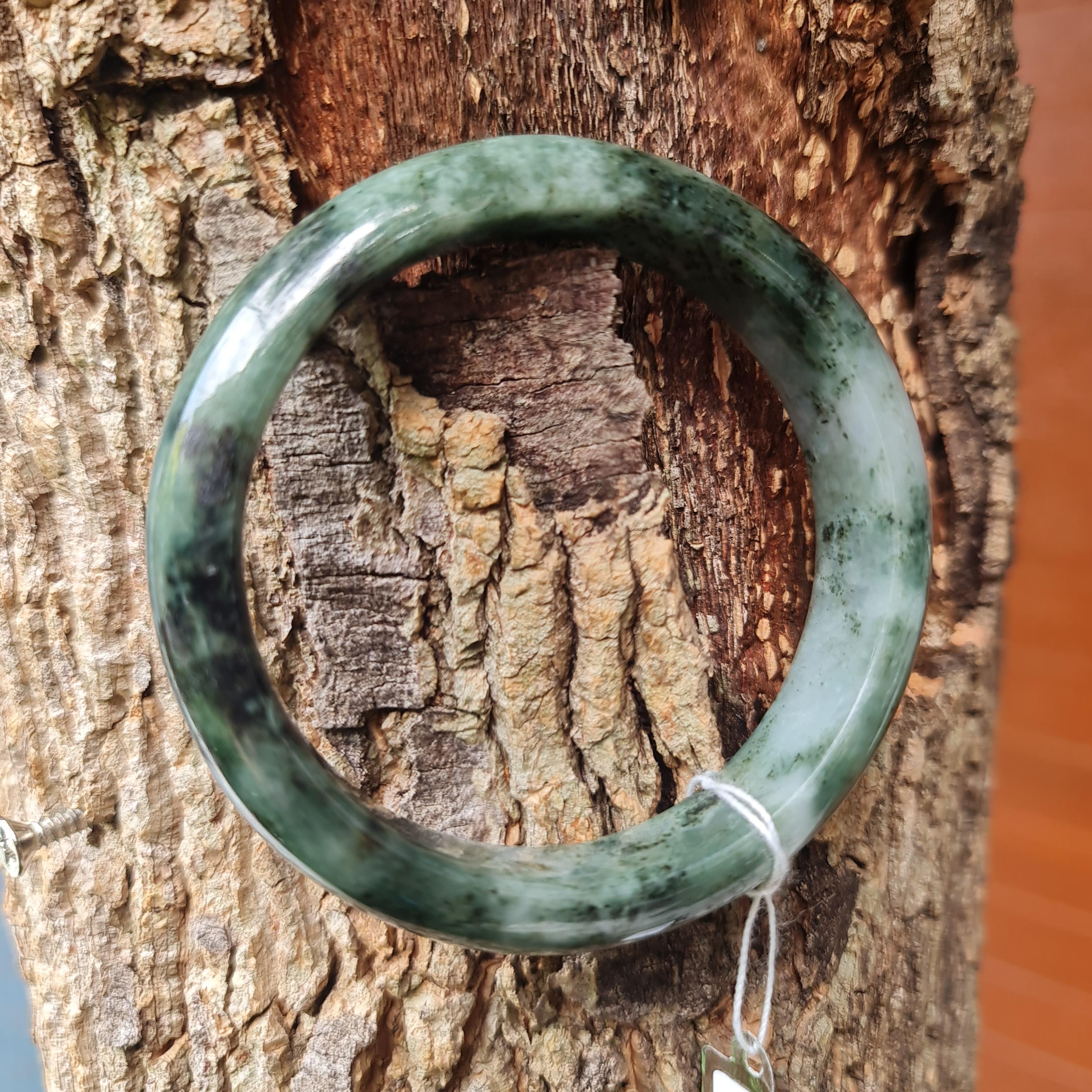 JB6804058 หยก พม่า แท้ Jade กำไลหยก 57.0 มม. (Jadeite bracelet) พม่า (Myanmar)