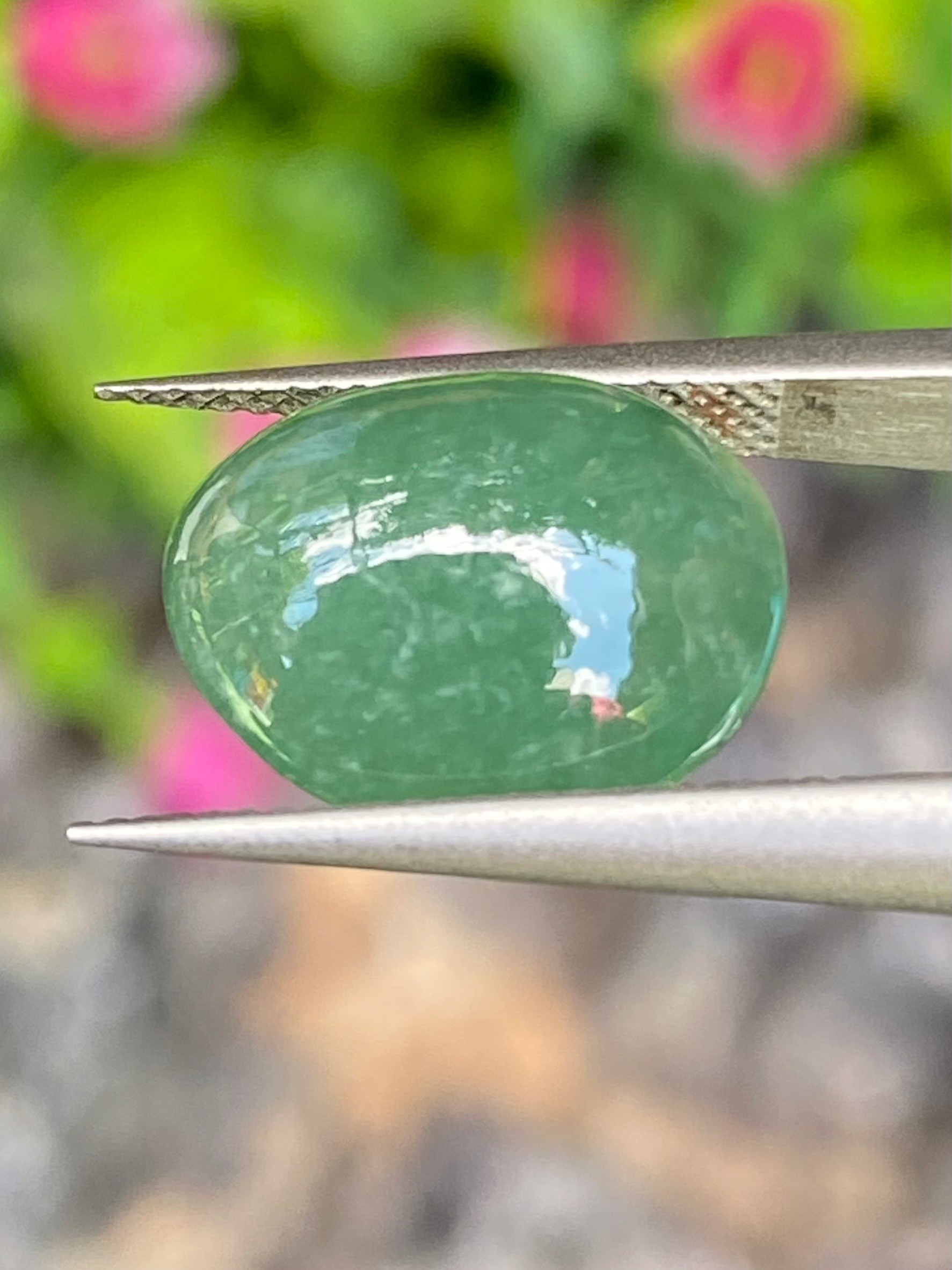 หยกพม่าเจียรนัย (Burmese jade ) 6.11 กะรัต หยกแท้ อัญมณีมงคลประจําวันเกิด เครื่องประดับหยก