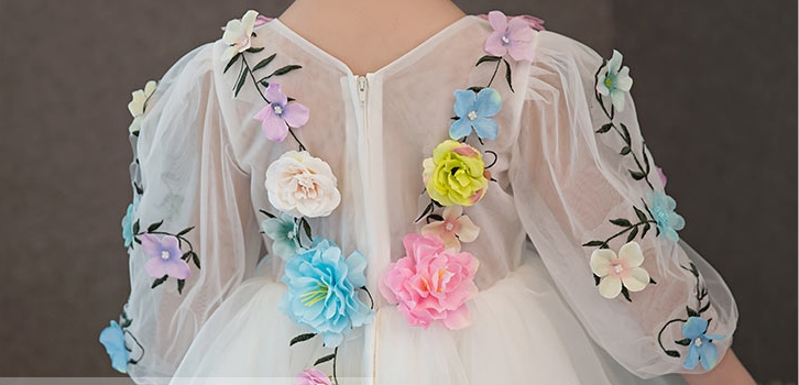 Pre-order ชุดแฟนซี ชุดกระโปรง แขนยาว แต่งดอกไม้สามมิติหลากสี กระโปรงผ้าแก้ว ซิปหลัง