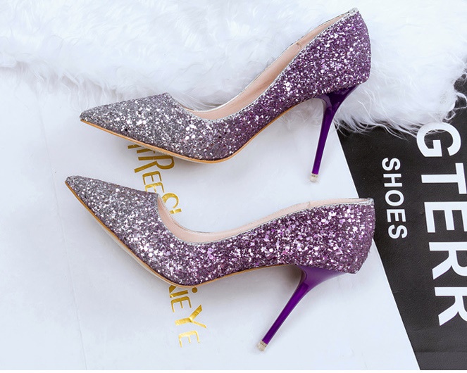 รองเท้าออกงาน รองเท้าส้นสูง แต่งกากเพชร ไล่สี สวยหรู