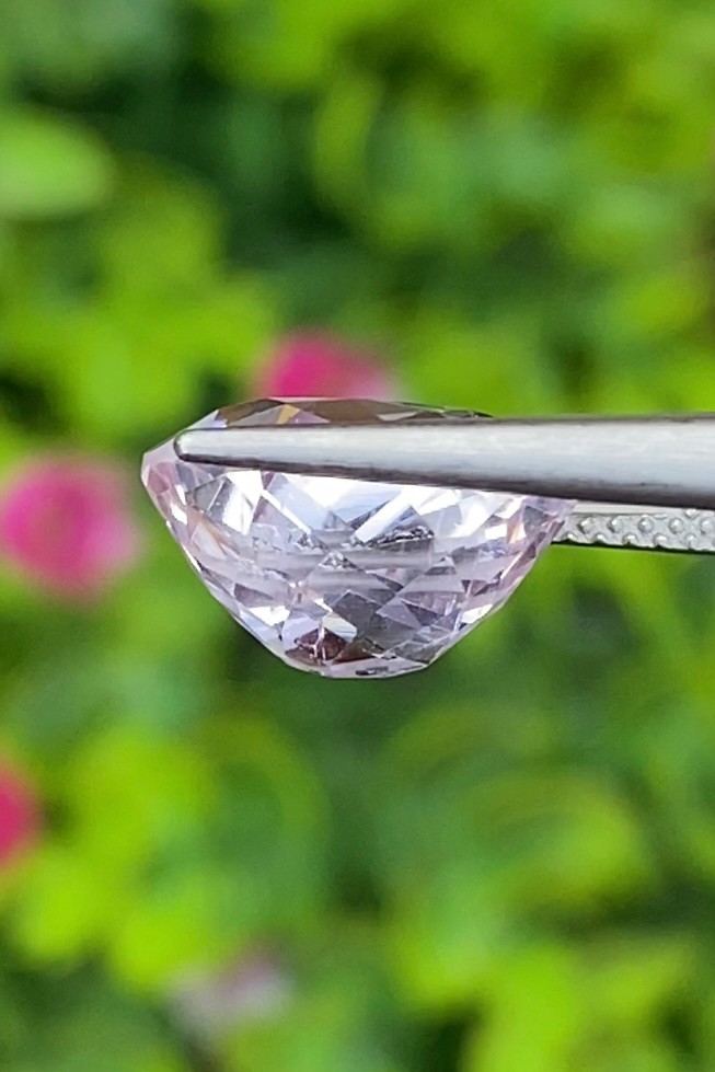 พลอย คุนไซท์ Kunzite 5.13 กะรัต (Cts.) พลอยแท้ อัญมณีมงคลประจําวันเกิด เครื่องประดับพลอย