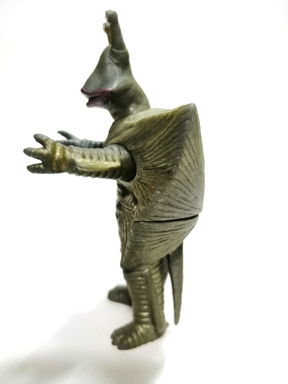 ซอฟสัตว์ประหลาด แกนเดอร์ จาก อุลตร้าเซเว่น ขนาด 4 นิ้ว bandai china 2007 สภาพดี Soft 4" Monster Grande from Ultra Seven