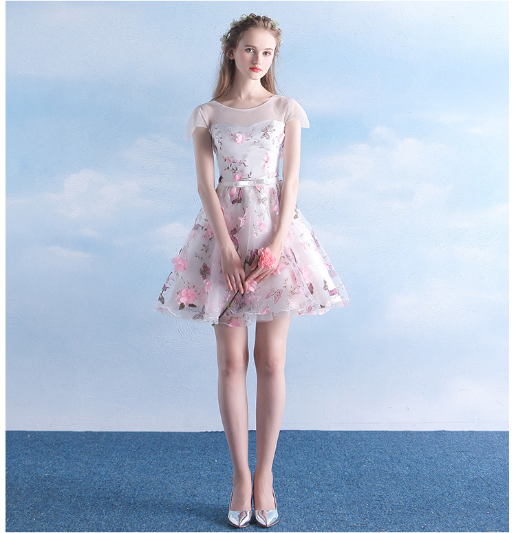 Pre-order ชุดราตรีสั้น ชุดเพื่อนเจ้าสาว ตกแต่งด้วยลายดอกไม้ทั้งชุด กระโปรงผ้าแก้ว สีชมพู สีครีมแชมเปญ สีม่วง (เชือกผูกหลัง)