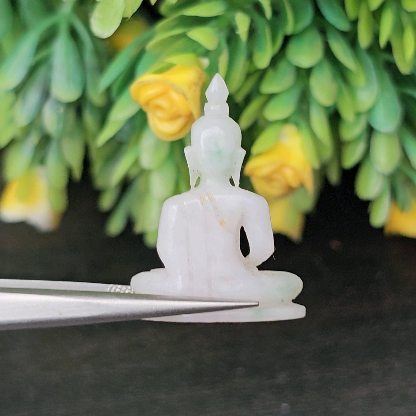 หยก แกะสลัก รูป พระ (Burmese jadeite) 18.46 กะรัต (cts.) หยก พม่า แท้