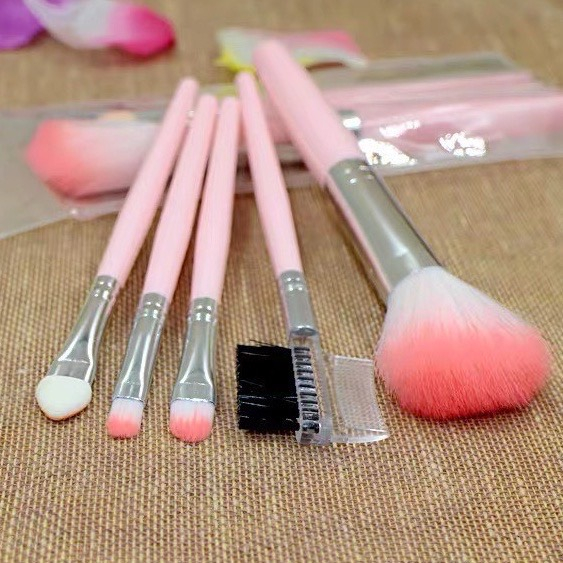 1 PV. แพ็ค 2 เซ็ท เซ็ตแปรงแต่งหน้า ขนนุ่ม คุณภาพสูง สีชมพู 5ชิ้น เตรียมจัดส่งสินค้า