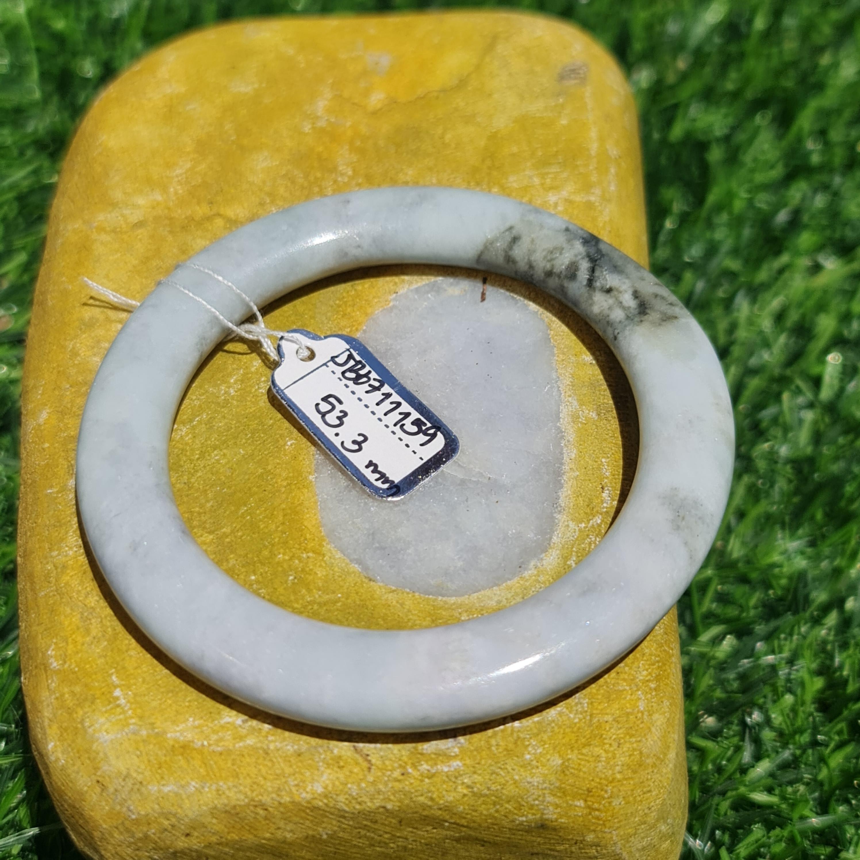 JB6711159 หยก พม่า แท้ Jade กำไลหยก 53.3 มม. (Jadeite bracelet) พม่า (Myanmar)