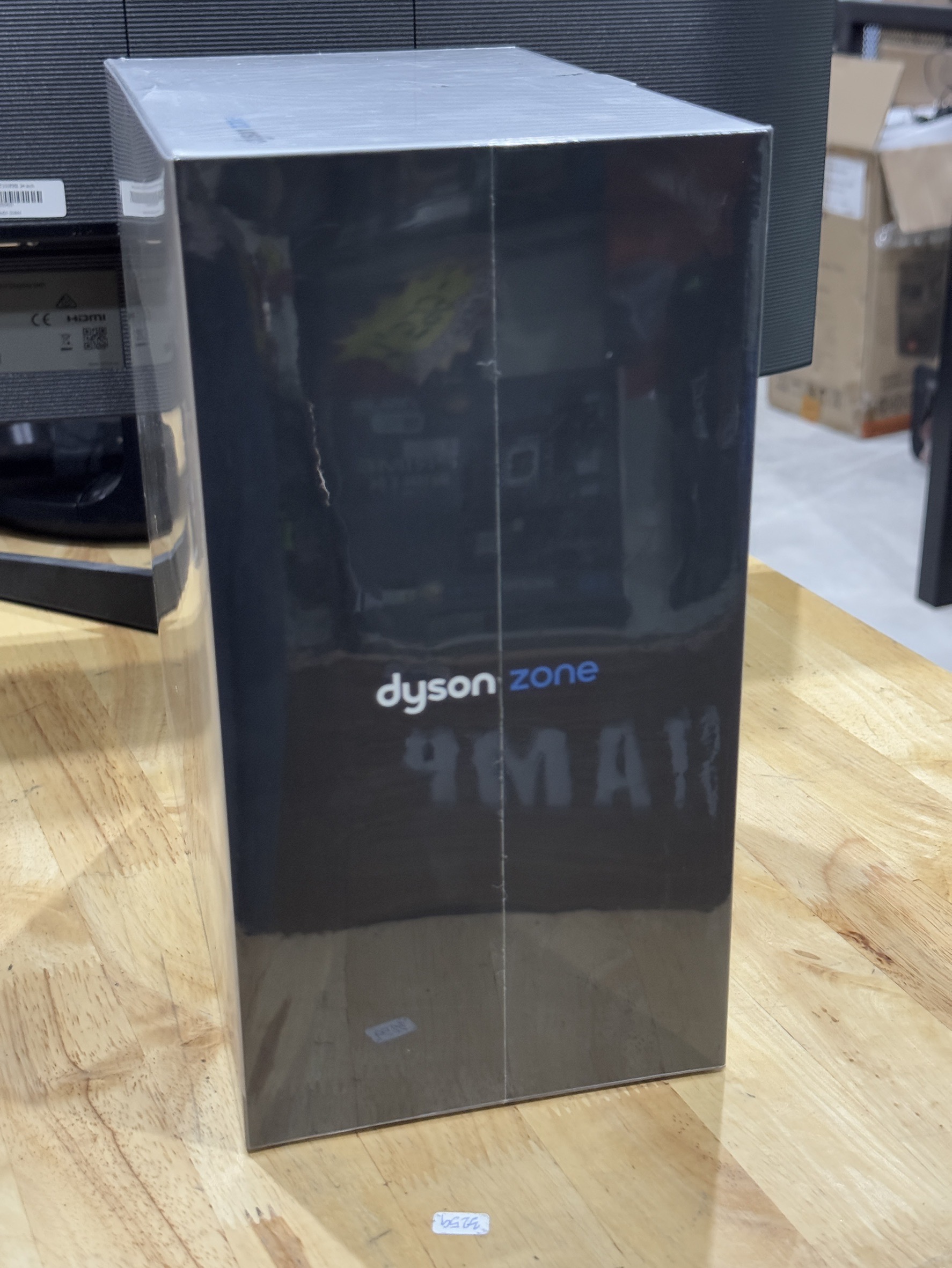 เฮดโฟนตัดเสียงรบกวน Dyson Zone รุ่น HP WP01 (สีปรัสเซียนบลู/ไบร์ทคอปเปอร์)