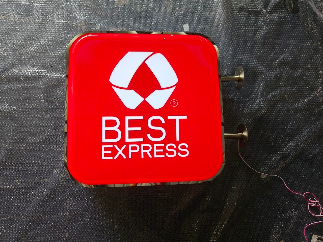ป้ายกล่องไฟปั้มนูน 2ด้าน BEST EXPRESS