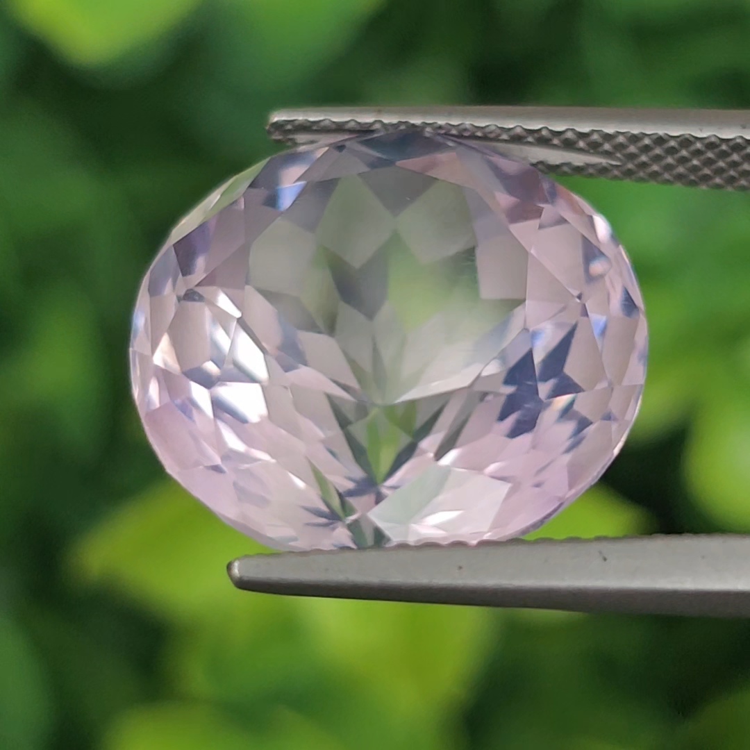 พลอย ลาเวนเดอร์ ควอตซ์ Lavender Quartz 27.72 กะรัต (Cts.) พลอยแท้ อัญมณีมงคลประจําวันเกิด เครื่องประดับพลอย